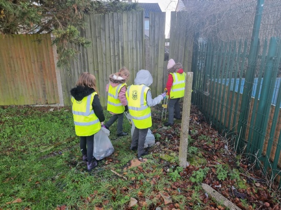 Southfield Primary School - The Clean Up Crew Returns